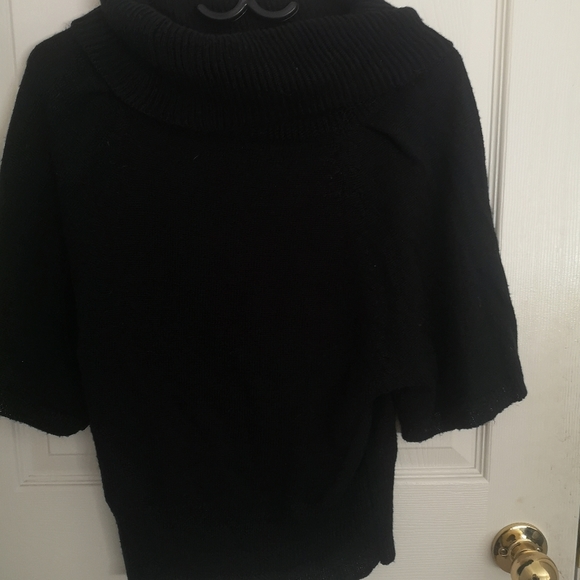 T-shirt/turtleneck - Picture 2 of 2